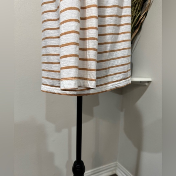 J Crew Striped White and Gold Women's Top size Medium - Picture 3 of 5